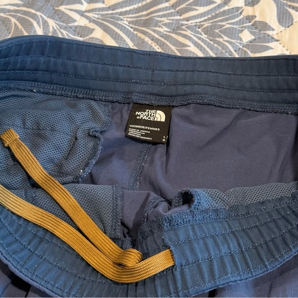 The North Face Blue Joggers/Trackpants - Picture 5 of 5